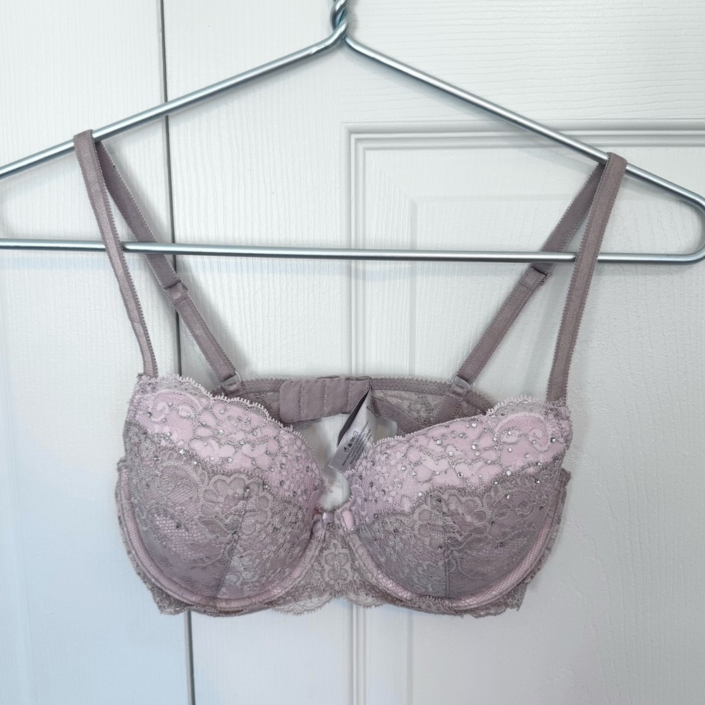 Vintage Victoria's Secret Lace Bra Light Pink and Brown w/Rhinestones 32D